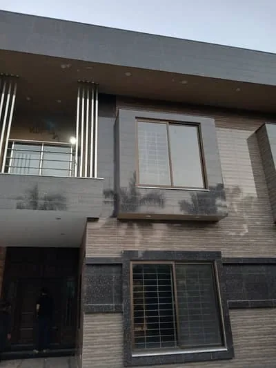 12 Marla house for rent in Johar Town near Wapda Town, dual purpose