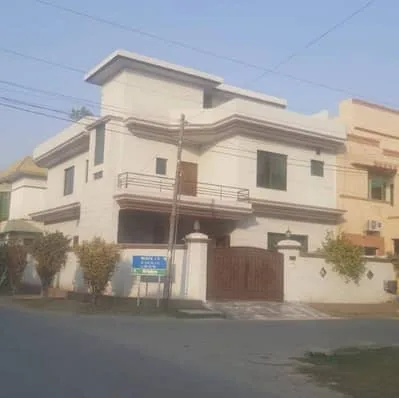 10 Marla brand new house for sale in Wapda Town