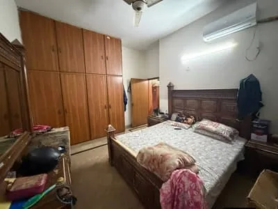 1 Kanal Prime Location, Block E1 house for sale in Wapda Town, bedroom
