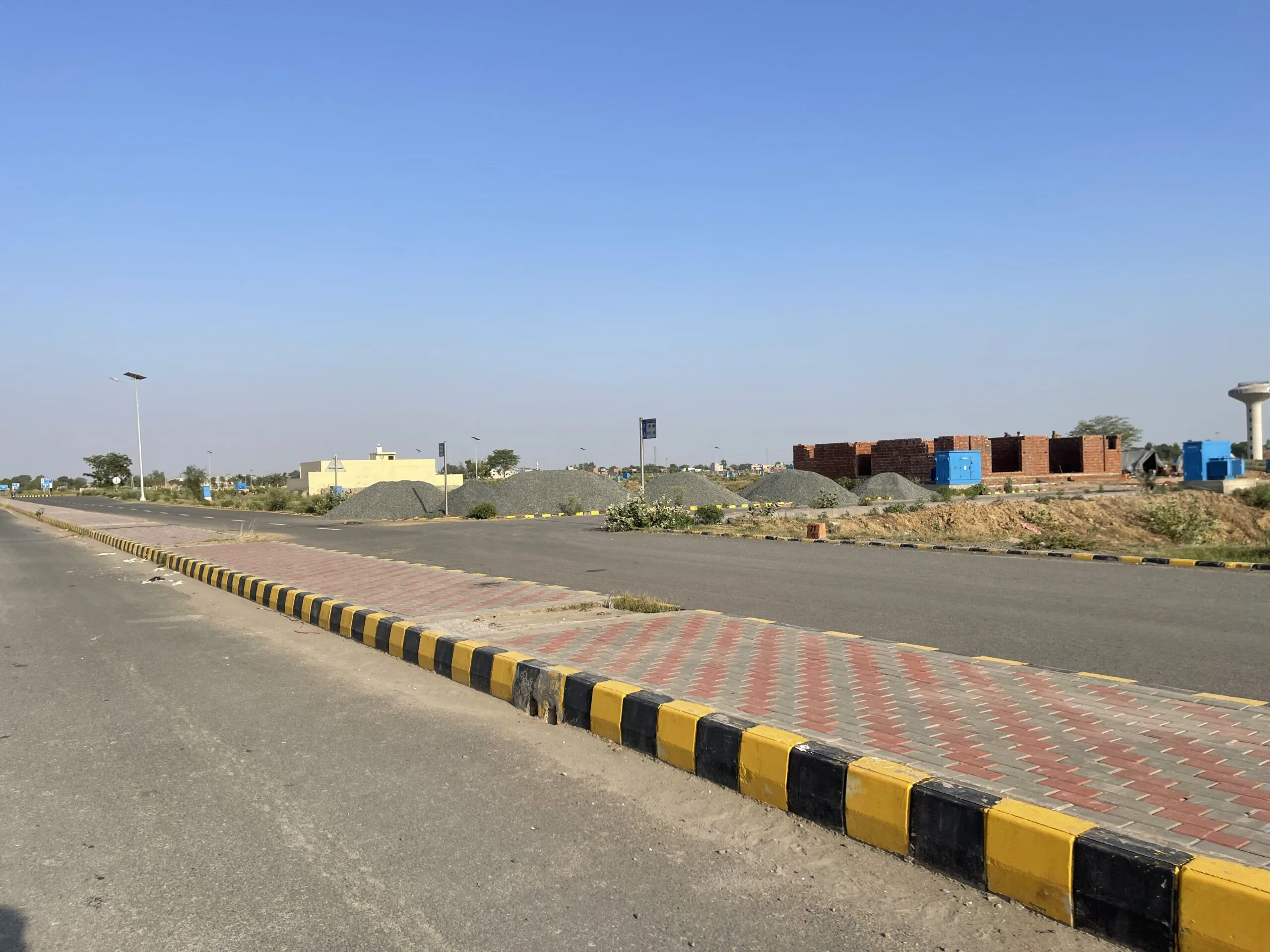 1 Kanal lavish farmhouse style house for sale in Wapda Town