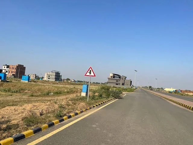1 Kanal Plot Block P3 plot for sale in Wapda Town, nearby street