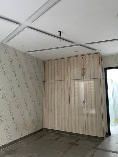 1 Kanal Brand New House, Wapda Town Lahore (photo 4)