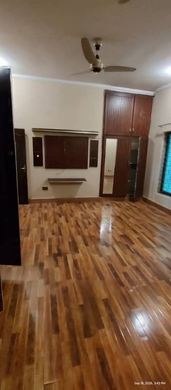 10 Marla Brand New Triple Storey Independent House, Wapda Town Lahore (photo 2)